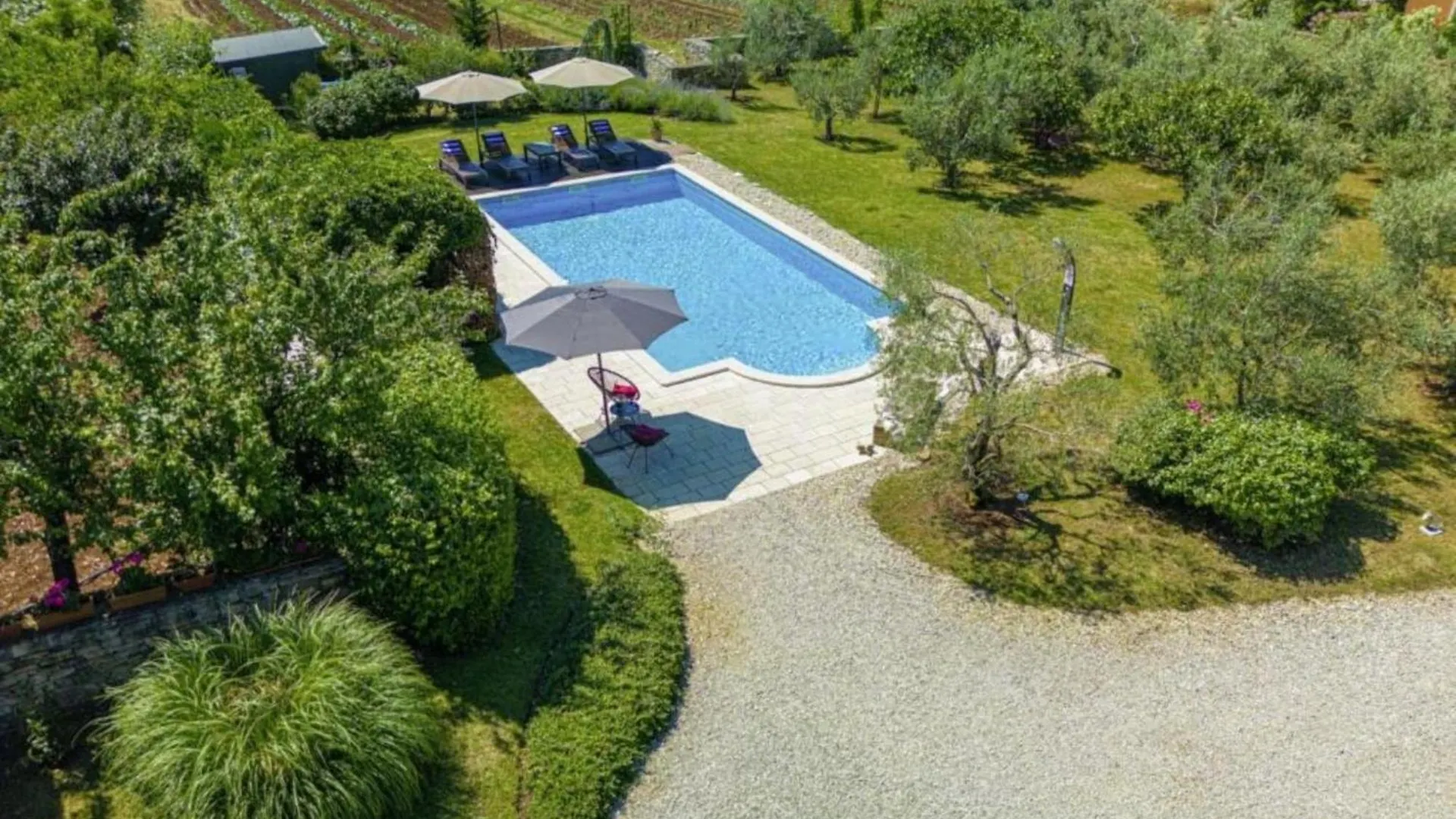 Poolside Grand Retreat Villa Vošteni