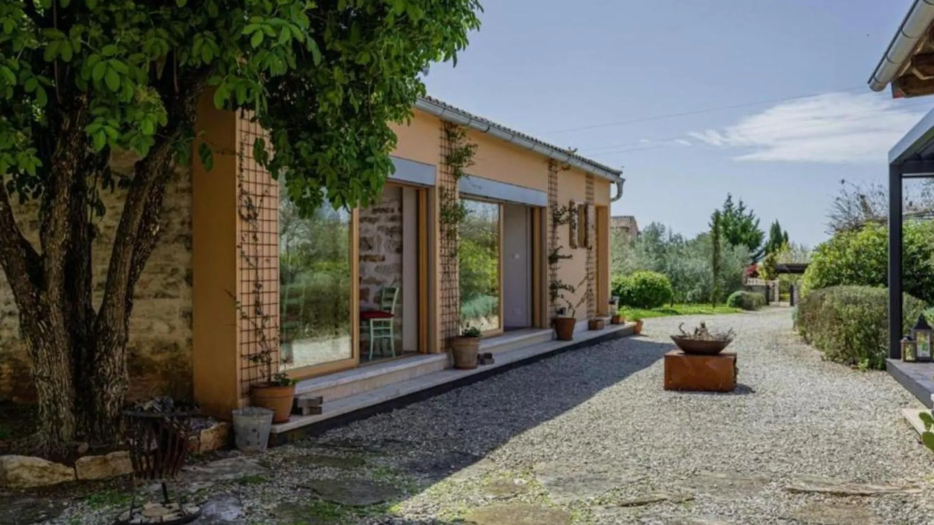 Poolside Grand Retreat Villa Vošteni